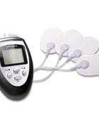 Elektrische stimulierungsschocktherapie-kit von fetish fantasy series mit schwarzem und silbernem elektrischem muskelstimulator und vier weißen ovalen elektrodensensoren