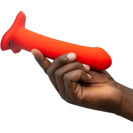 Hellroter silikon dildo fun factory magnum wild olive mit abgerundetem, konischem design und knopfbefindet am kopf