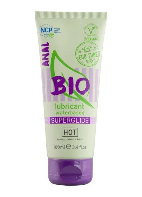 Eine violett und hellgrüner tube bio superglide heiß wasserbasierter anal gleitgel mit violettem verschluss 100 ml