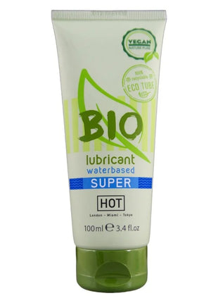 Weiße tube bio super heiß wasserbasierte gleitcreme mit grünem deckel und umweltfreundlicher kennzeichnung 100 ml