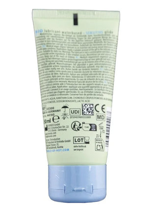 Leicht grüne und hellblaue plastiktube mit flip-topverschluss für hot bio-schmiermittel auf wasserbasis sensitiv 50 ml