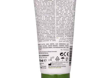 Ein durchsichtiges grünes tuben mit natureleube wasserbasiertem gleitgel mit aloe vera und weißem etikett