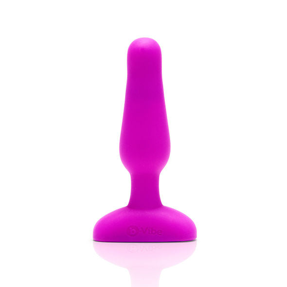 B-VIBE - NOVICE ANAL PLUG WITH REMOTE CONTROL FUCHSIA