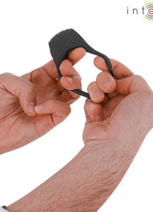 Intense clover vibrator penisring aus schwarzem silikon mit 10 vibrationsstufen und griffigem design