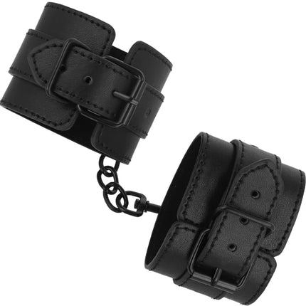 Intense fetisch handschellen aus schwarzem veganem leder mit kette verbindung für bondage einsatz