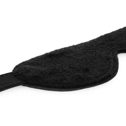 Intense fetish vegane blindmaske schwarze weiche plüschige schlafmaske mit kleinem gurt