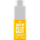 Ein weißes und gelbes sprayfläschchen mit schwarzem text intt suck my clit klitoraler saugeffekt gel tropische mango 15 ml