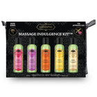 Kamasutra genuss-massageöl-set mit fünf flaschen exotisch duftender massageöle in pink, lila, orange, gelb und gold auf schwarzem musterhintergrund