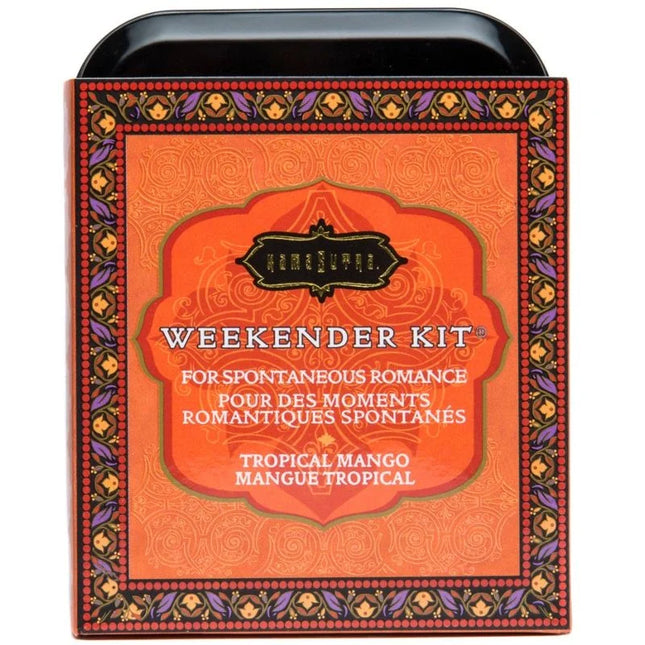 Ein leuchtend orangefarbener rechteckiger metalldose mit dekorativen lila und goldenen bordüren weekender kit von home & suppl