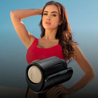 Schwarzer zylindrischer interaktiver masturbator kiiroo feel victoria june mit beigem innenkern und blauen led-anzeigen