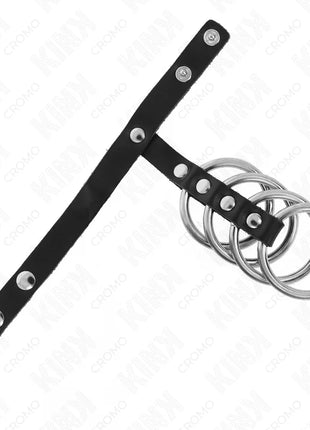 KINK - 4 METALL PENISRINGE 3,8 CM VERBUNDEN MIT LEDERBAND 22 X 1,5 CM UND DRUCKVERSCHLUSS