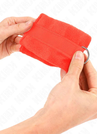 KINK - BEGINNER PELZHANDMANSCHETTEN ROT 30 X 7 CM