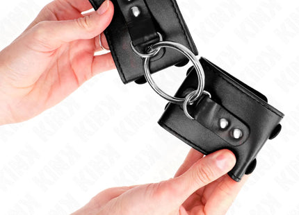 KINK - FESTE HANDGELENKFESSELN MIT RING UND NIETEN VERSTELLBAR SCHWARZ 17-22 CM X 6,5 CM