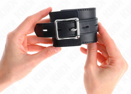 KINK - HANDGELENKFESSELN SCHWARZ MIT SCHWARZEM GÜRTEL VERSTELLBAR 17-28 CM X 6 CM