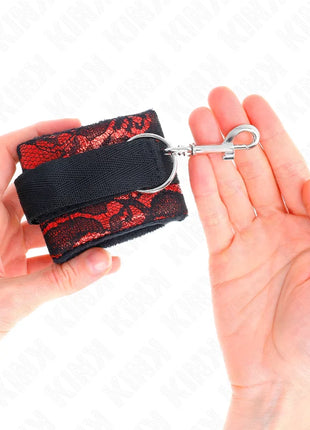 KINK - KURZE HANDGELENKSFESSELN AUS SAMTSPITZE UND NYLONFESSEL ROT/SCHWARZ 23 X 6,5 CM