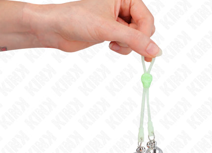 KINK - LEUCHTENDE TOTENKOPF-NIPPELKLAMMERN MIT RINGGLÖCKCHEN VERSTELLBAR GRÜN/SILBER