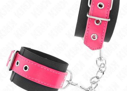 KINK - NYLON HANDGELENKFESSELN SCHWARZ MIT KUNSTLEDERGÜRTEL HIMBEERROSA VERSTELLBAR 19-29 CM X 5,1 CM