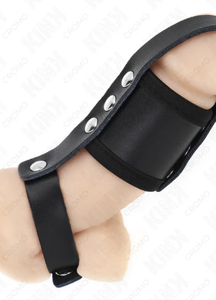 KINK - PENISKÄFIGRING AUS LEDER MIT VERSTELLBAREM BESCHICHTETEM HOCKENTRENNERGURT