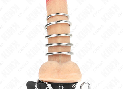 KINK - PENISRING AUS LEDER MIT VERSCHLUSSBAND 21 X 2 CM UND 5 METALLRINGEN VON 3 CM BIS 4 CM