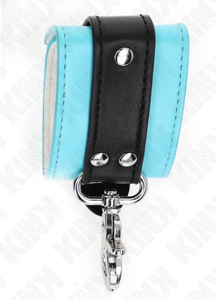 KINK - PREMIUM ABSCHLIEßBARE HANDGELENKFESSELN SCHWARZ/BLAU VERSTELLBAR 21-28 CM X 5,5 CM