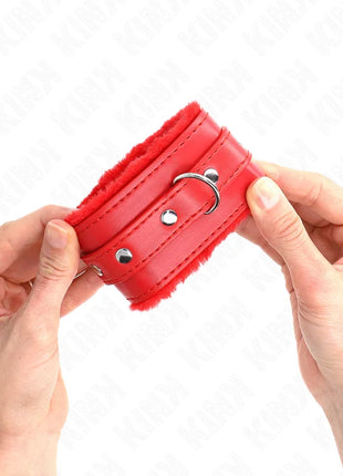 KINK - PREMIUM PELZGEFÜTTERTE HANDGELENKFESSELN ROT MIT ROTEM GÜRTEL VERSTELLBAR 17-29 CM X 6 CM