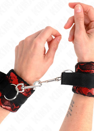 KINK - SCANDAL HANDGELENKSFESSELN ROT-SCHWARZ