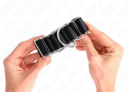 KINK - SCHARNIERÄHNLICHE DÜNNE HANDGELENKFESSELN SCHWARZ VERSTELLBAR 16-22 CM X 3,5 CM