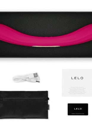 Lello boomerang doppelender vibrator kirsch in lebhaftem pink mit gebogener form und glatter silikonoberfläche