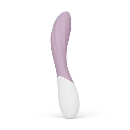 Ein sleek lavender und weißer silikon vibrator mona twist mit geschwungenem design und app steuerung g punkt stimulator