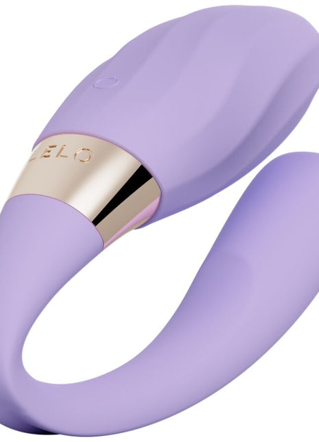 Lavender farbener silikon vibrator mit goldfarbenem metallband und markenname elo von LELO TIANI TWIST PAARVIBRATOR
