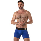 Locker gear blaue boxer briefs mit schwarzem breitem bund und anatomisch geformte fronttasche mit silberner plake