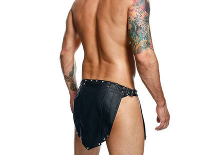Schwarze leder briefs mit silbernen nieten und schwarzer schnalle mob dngeon schwarzer romanda-rock einheitsgröße
