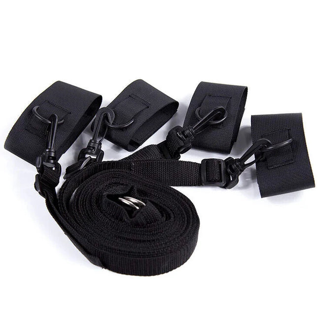 Schwarzes ohmama fetish bondage-fessel set aus nylon mit klettverschlüssen und verstellbaren metallschnallen