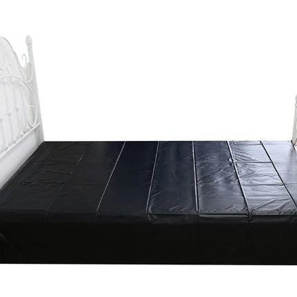 Ohmama fetish einweg pvc blätter schwarze wasserdichte bettlaken mit glänzendem finish auf weißem metallbettgestell
