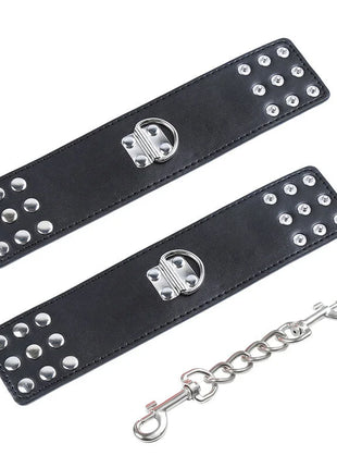 OHMAMA FETISH - HANDGELENKFÜHREN AUS METALL MIT SCHNAPPBEFESTIGUNG - Handschellen für Frauen