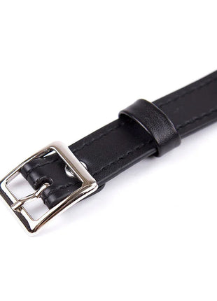 Schwarzes lederarmband ohmama fetish kragen spikes punkkragen mit silberner schnalle und einzelner stachelakzent