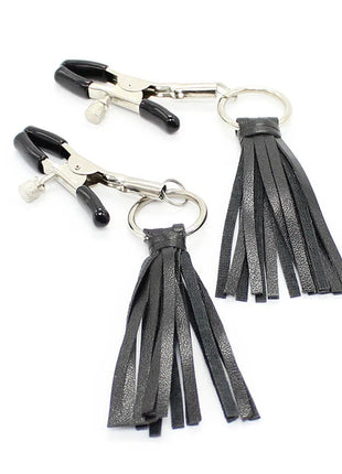 Schwarze leder-quasten-schlüsselanhänger mit metallklammern von ohmama fetish nippe.labdeckungen mit quasten