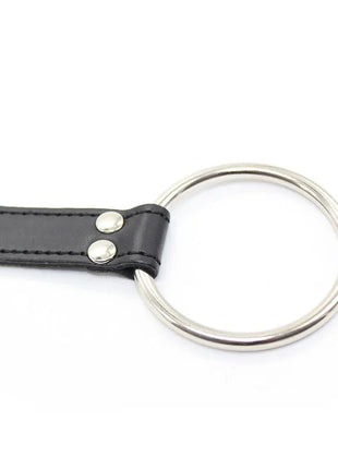 Ohmama fetish schwarzer lederriemen mit silbernem metallring und nieten für nippelklemmen mit ketten und penisring