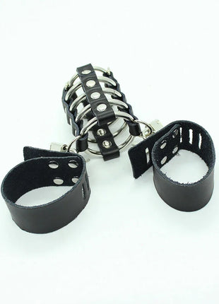 OHMAMA FETISH - PENISKFIG MIT METALLRINGEN UND LEDERRIEMEN
