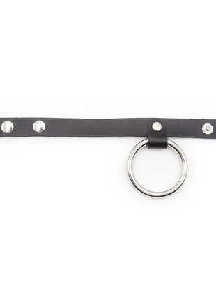 Schwarzer lederhalsband mit silberfarbenem metallring und nieten von OHMAMA Fetish Penisring mit Metallring
