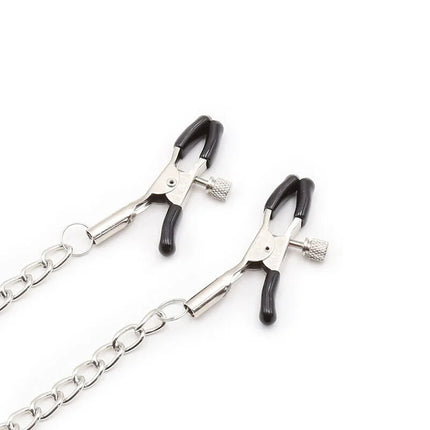 Ohmama fetish ringknebel mit ketten und schwarzen metallnippelklemmen aus silbernem metall