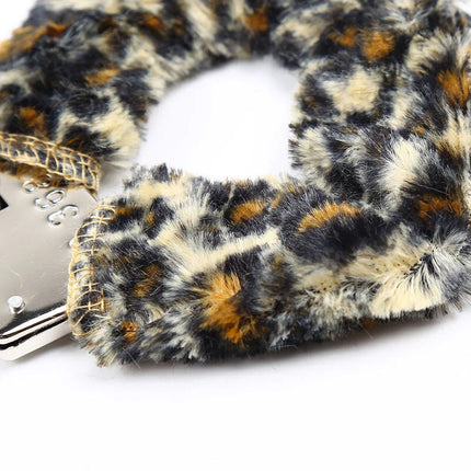 Ohmama fetish samt furlined metall handgelenk-manschetten mit pelzigem leopardmuster und silberner schnalle