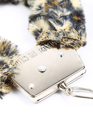 Ohmama Fetish samt furlined metall handgelenk-manschetten mit faux-fell leopardmuster und silberfarbener schnalle