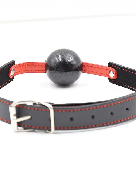 Ohmama fetish ttpe-ballknebel schwarzer ledergag mit roter naht und schwarzem kugelmundstück