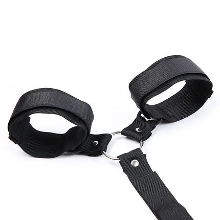 Ohmama fetish verstellbarer hogtie aus schwarzem stoff mit metallring verbundenen handgelenkfesseln