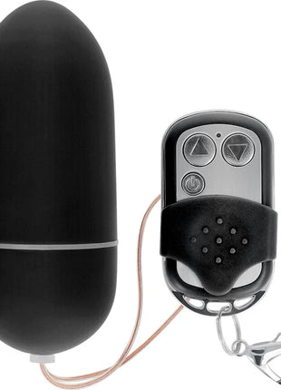 Schwarzes silikon vibrator ei mit silbernem akzentband und fernbedienung mit dreieckigen tasten und keychain