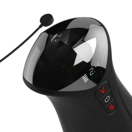 Schwarzer glänzender pdx elite automatischer masturbator aus kunststoff mit ergonomischem design und mikrofon