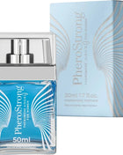 Ein schlanker transparenter glasflakon pherostrong pheromonparfüm engel für frauen 50 ml mit silbernem sprühkopf und blauem duftstoff