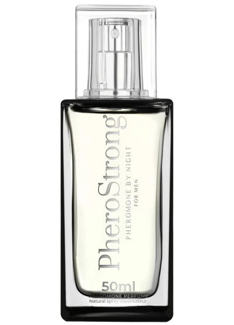 Ein eleganter schwarzer rechteckiger flakon pherostrong pheromonparfüm für die nacht für männer 50 ml mit klarem spraysystem und hellem duftwasser