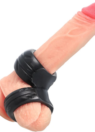 Schwarzer silikon-doppel-penisring powering mit strukturierter griffigkeit und verstellbarem riemendesign pr09